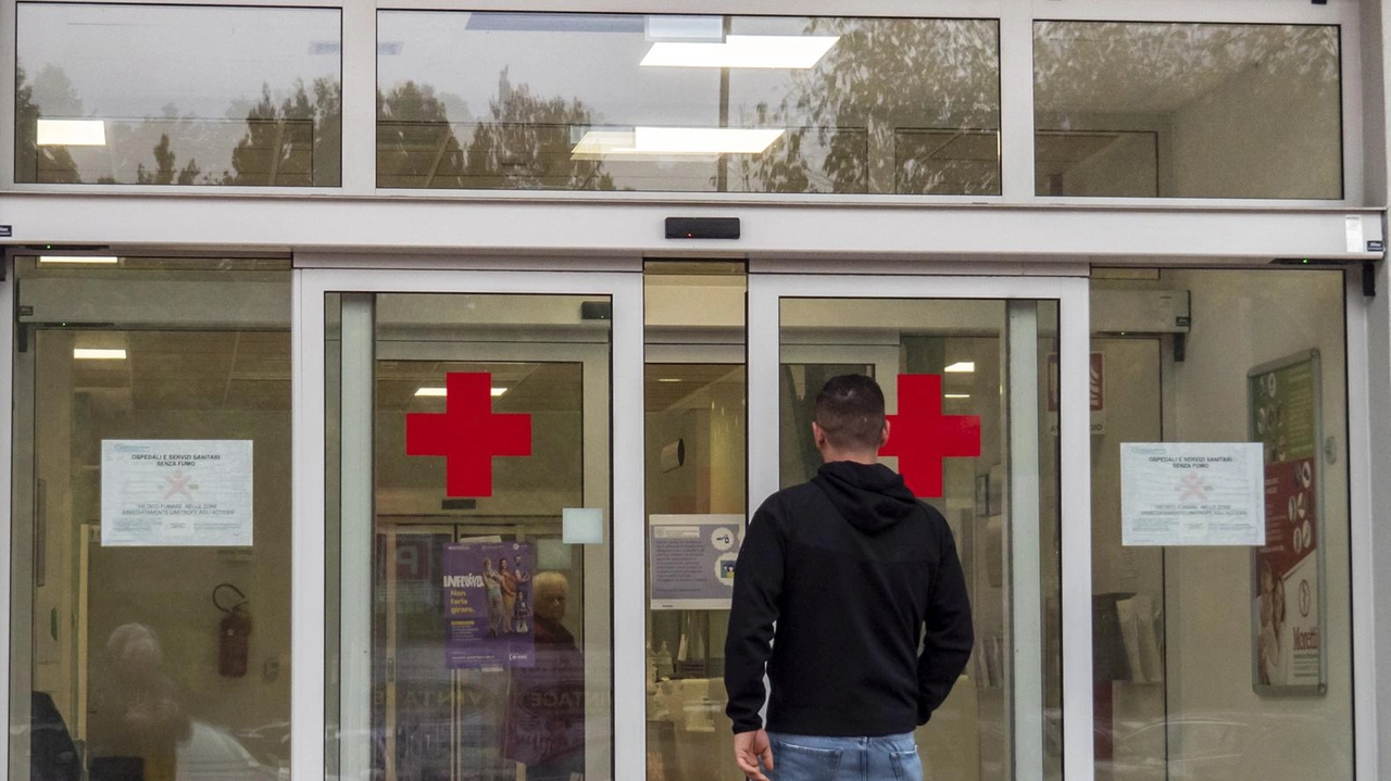 La denuncia di una nostra lettrice in attesa del responso per portare l’anziano al pronto soccorso. L’Asl assicura che i problemi stanno rientrando (Foto Archivio) La denuncia di una nostra lettrice in attesa del responso per portare l’anziano al pronto soccorso. L’Asl assicura che i problemi stanno rientrando (Foto Archivio)