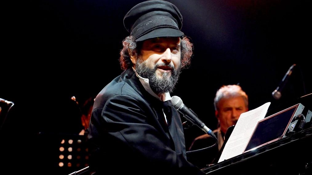 La rassegna festeggia dieci anni. Tra le star della stagione Fiorella Mannoia, Vinicio Capossela, Noa e Shablo. I concerti al tramonto