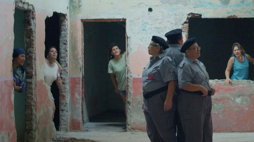 Cinema sotto le stelle. Al via Entre Dos Mundos Cinema sotto le stelle. Al via Entre Dos Mundos