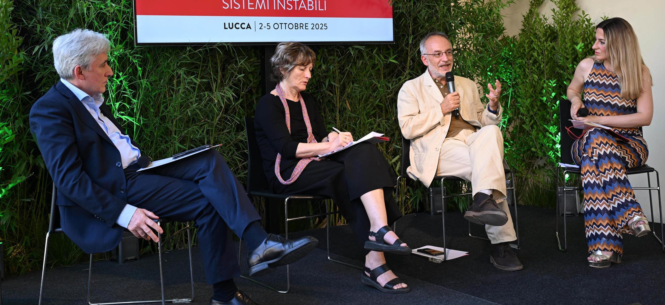 https://www.lanazione.it/image-service/view/acePublic/alias/contentid/MzBiYzExYzgtZmM4ZS00/0/pianeta-terra-festival-un-ricco-programma-con-ospiti-di-alto-livello.jpeg
