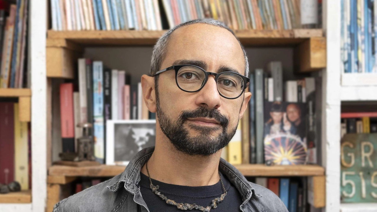Masiar Pasquali, l’deatore del progetto ’Topografia sensoriale partecipata’ al museo Magma di Follonica Masiar Pasquali, l’deatore del progetto ’Topografia sensoriale partecipata’ al museo Magma di Follonica
