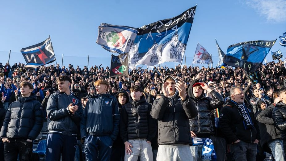 I tifosi nerazzurri aspettano da 34 anni il ritorno della Serie A all’Arena Garibaldi I tifosi nerazzurri aspettano da 34 anni il ritorno della Serie A all’Arena Garibaldi