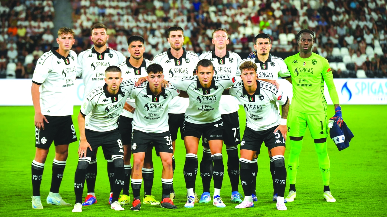 La formazione dello Spezia scesa in campo lo scorso 1° settembre al Picco contro il Cese La formazione dello Spezia scesa in campo lo scorso 1° settembre al Picco contro il Cese