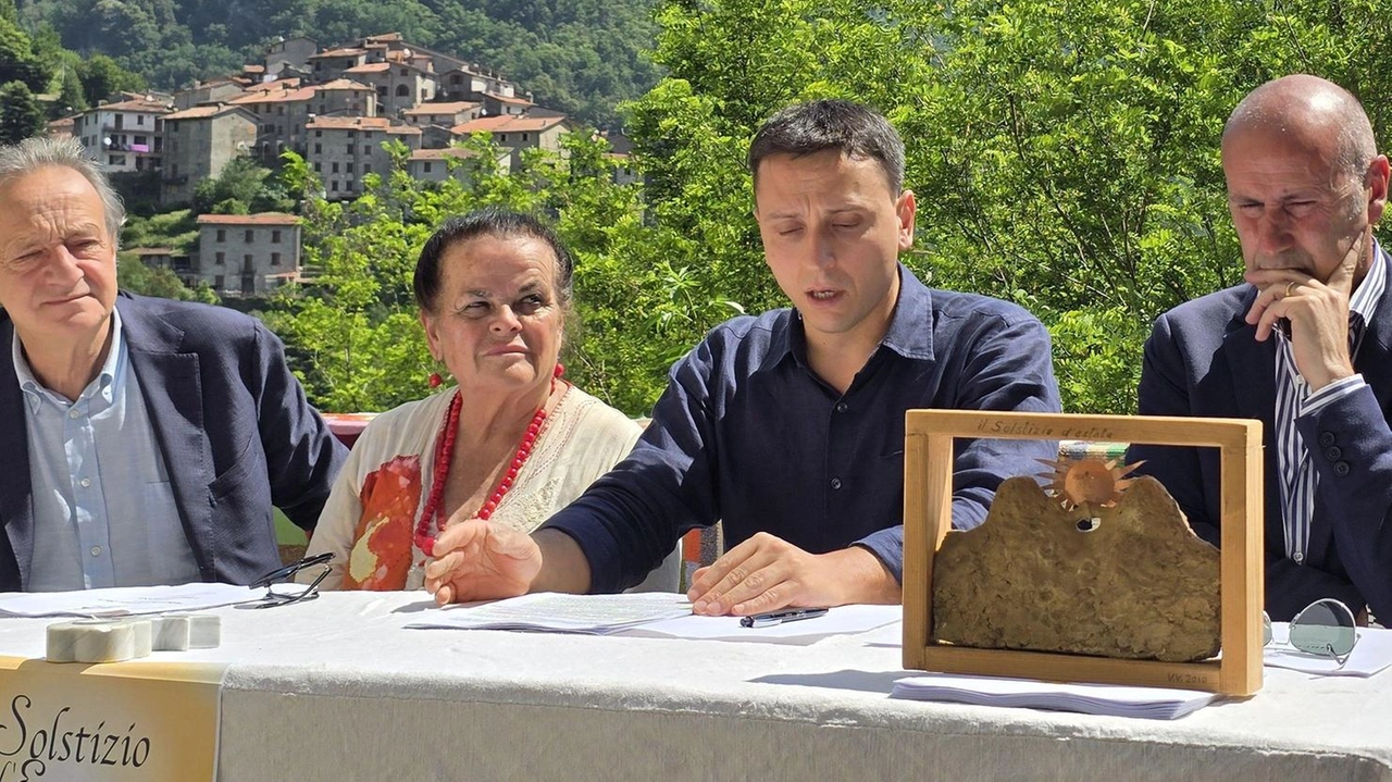 La presentazione del programma col sindaco Maurizio Verona, l’assessore Anna Guidi, il presidente del Parco Andrea Tagliasacchi La presentazione del programma col sindaco Maurizio Verona, l’assessore Anna Guidi, il presidente del Parco Andrea Tagliasacchi