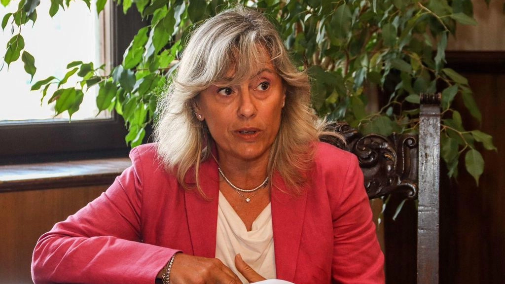 L’assessore ai servizi demografici Gabriella Porcaro annuncia l’apertura straordinaria di sabato 21 settembre L’assessore ai servizi demografici Gabriella Porcaro annuncia l’apertura straordinaria di sabato 21 settembre