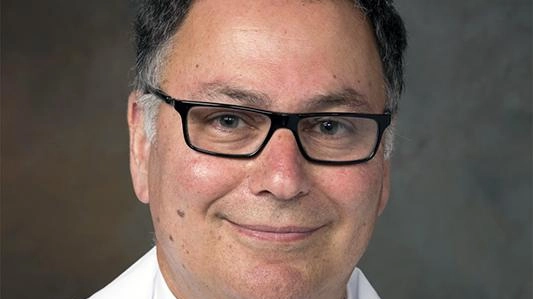 Il professor Naftali Kaminski, direttore della Scuola di Medicina dell’Università di Yale, sarà al seminario dell’AouS, nell’ambito della campagna mondiale... Il professor Naftali Kaminski, direttore della Scuola di Medicina dell’Università di Yale, sarà al seminario dell’AouS, nell’ambito della campagna mondiale...