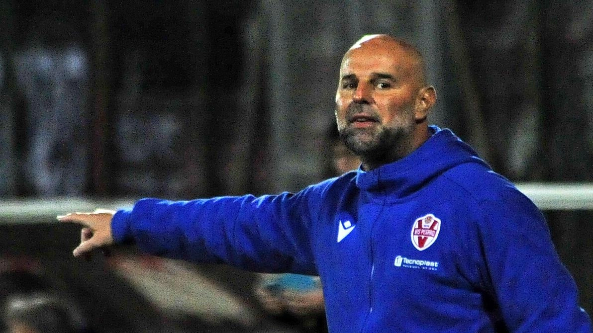 L’allenatore della Vis Pesaro, Roberto Stellone L’allenatore della Vis Pesaro, Roberto Stellone