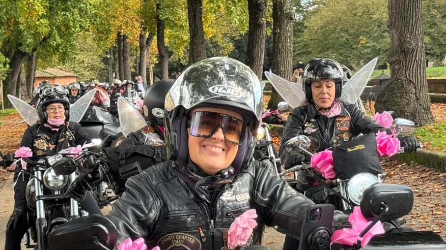 Un momento della sfilata a Lucca