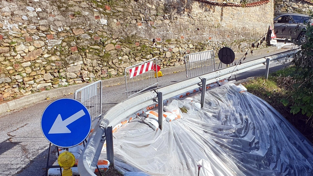 Lo smottamento a Cerro Grosso, sulle colline di Strettoia, risale a fine ottobre 2023 ed è avvenuto nello stesso punto in cui, anni addietro, si era verificata una frana