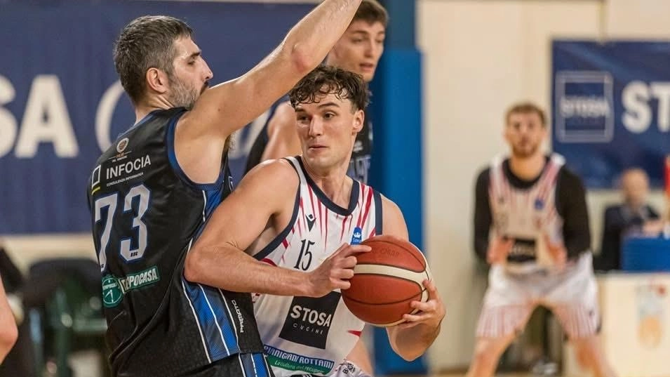 Alessandro Gianoli, giovane talento del basket, rinnova con Stosa Virtus per continuare la sua crescita sportiva. Alessandro Gianoli, giovane talento del basket, rinnova con Stosa Virtus per continuare la sua crescita sportiva.