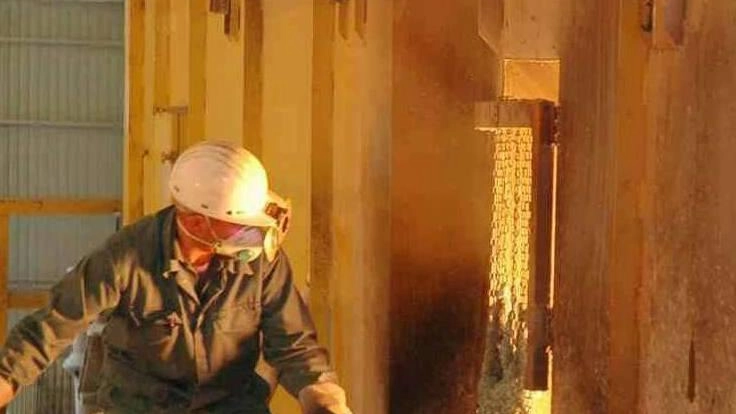 Il consigliere regionale De Luca ha interrogato la Giunta umbra su misure per i costi energetici di Arvedi-Ast e la possibilità di una società mista pubblico-privata. L'assessore Fioroni ha parlato di sfide energetiche a Terni e di necessità di dialogo con Enel. De Luca critica la mancanza di concretezza della Giunta. Il consigliere regionale De Luca ha interrogato la Giunta umbra su misure per i costi energetici di Arvedi-Ast e la possibilità di una società mista pubblico-privata. L'assessore Fioroni ha parlato di sfide energetiche a Terni e di necessità di dialogo con Enel. De Luca critica la mancanza di concretezza della Giunta.