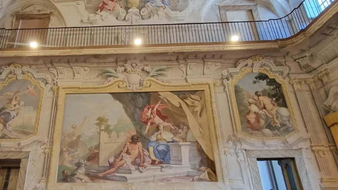 Aperto alle visite. Il Palazzo Dosi. Magnavacca Aperto alle visite. Il Palazzo Dosi. Magnavacca