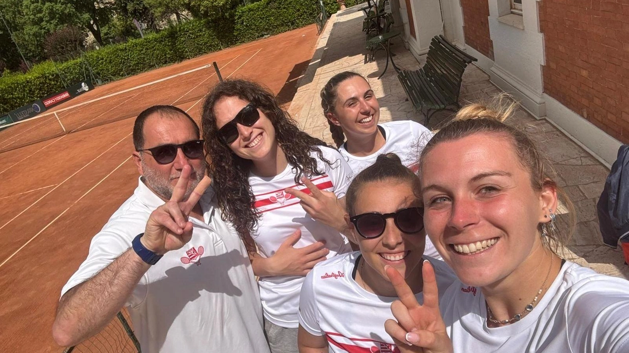 La squadra femminile del Circolo Tennis Firenze che vuole ben figurare in Serie B1 La squadra femminile del Circolo Tennis Firenze che vuole ben figurare in Serie B1