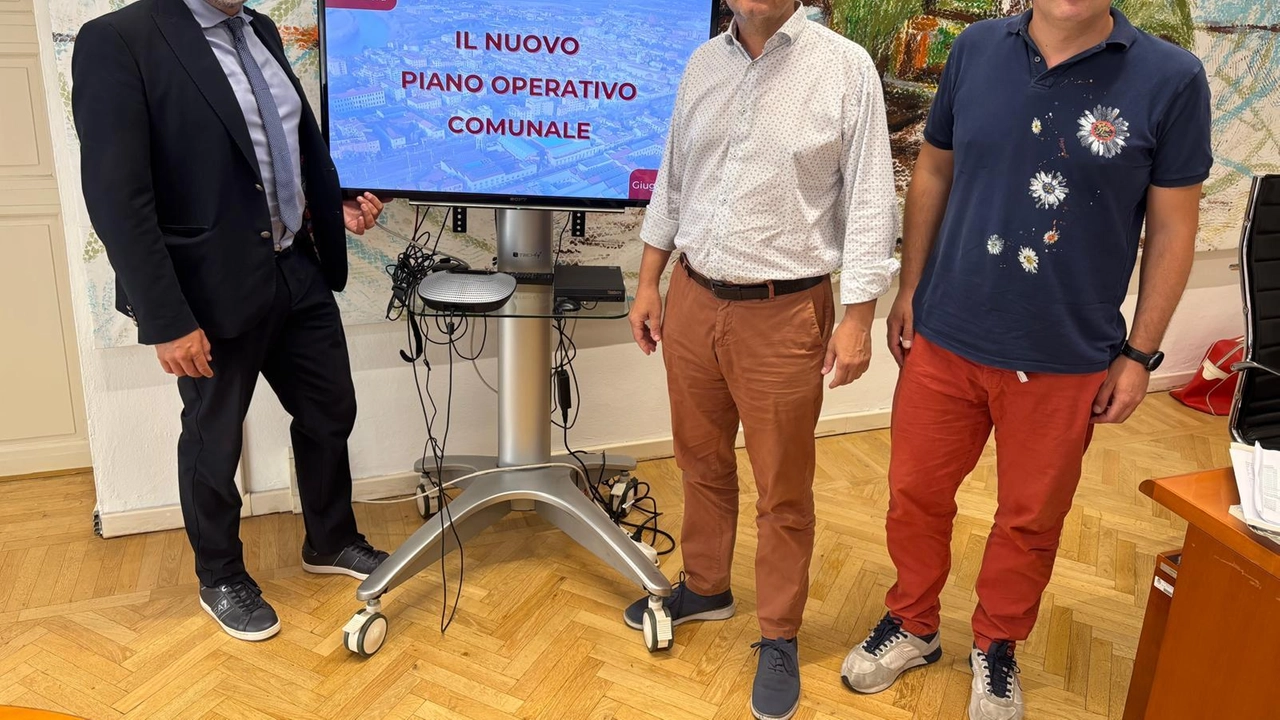 Ecco come potrebbe cambiare Pontedera con il nuovo strumento presentato in Consiglio Comunale. In evidenza la tutela del sistema ambientale, attraverso corridoi infrastrutturali verdi e riforestazione urbana. . Ecco come potrebbe cambiare Pontedera con il nuovo strumento presentato in Consiglio Comunale. In evidenza la tutela del sistema ambientale, attraverso corridoi infrastrutturali verdi e riforestazione urbana. .