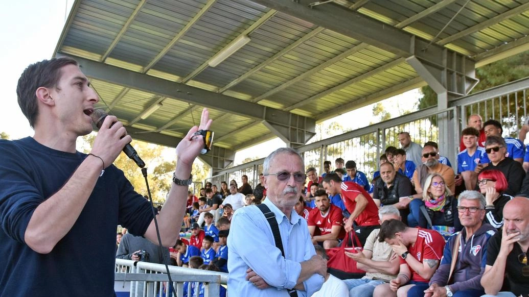 Un momento dell’incontro sulla gestione degli impianti sportivi che fino a oggi sono curati dall’Us Follonica- Gavorrano Un momento dell’incontro sulla gestione degli impianti sportivi che fino a oggi sono curati dall’Us Follonica- Gavorrano
