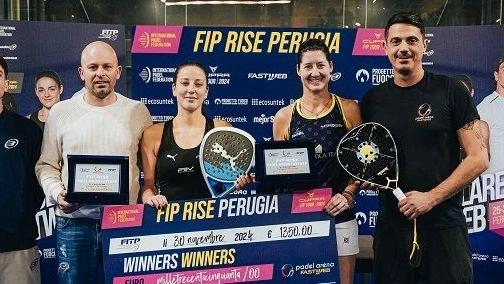 Concluso il torneo Fip Rise al Padel Arena Fastweb di Perugia: vittorie di Parmigiani-Stellato e Villalonga-Morangues. Grande successo per l'evento sportivo di alto livello. Prossimi appuntamenti con il Campionato italiano veterani e il Master Circuito Giovanile. Concluso il torneo Fip Rise al Padel Arena Fastweb di Perugia: vittorie di Parmigiani-Stellato e Villalonga-Morangues. Grande successo per l'evento sportivo di alto livello. Prossimi appuntamenti con il Campionato italiano veterani e il Master Circuito Giovanile.