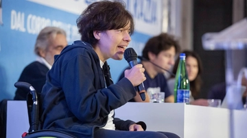 Fine vita, Laura Santi: "Peggioro, ho bisogno di morire presto, preso contatti con la Svizzera"