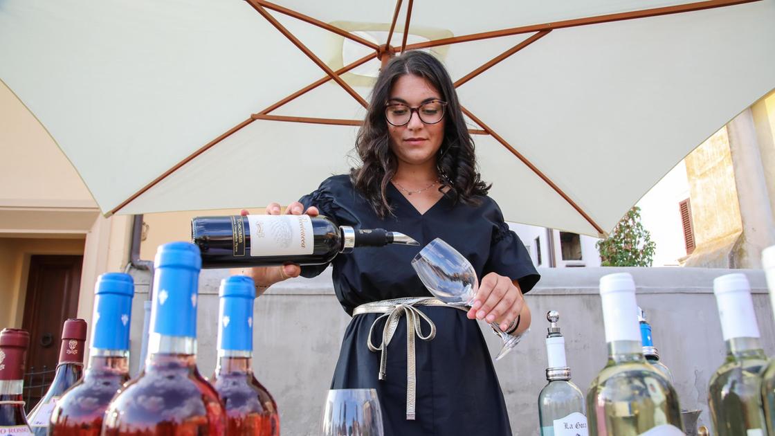 Onori al vino, con tre notti di eventi e degustazioni: il via a Soiana Onori al vino, con tre notti di eventi e degustazioni: il via a Soiana