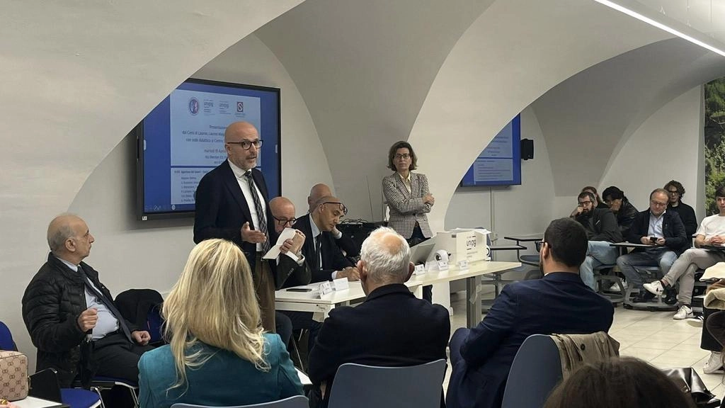 Master di I livello in “Progettazione e gestione dell’innovazione alimentare e gastronomica“, promosso da Università, Centro Studi ed Epta Master di I livello in “Progettazione e gestione dell’innovazione alimentare e gastronomica“, promosso da Università, Centro Studi ed Epta