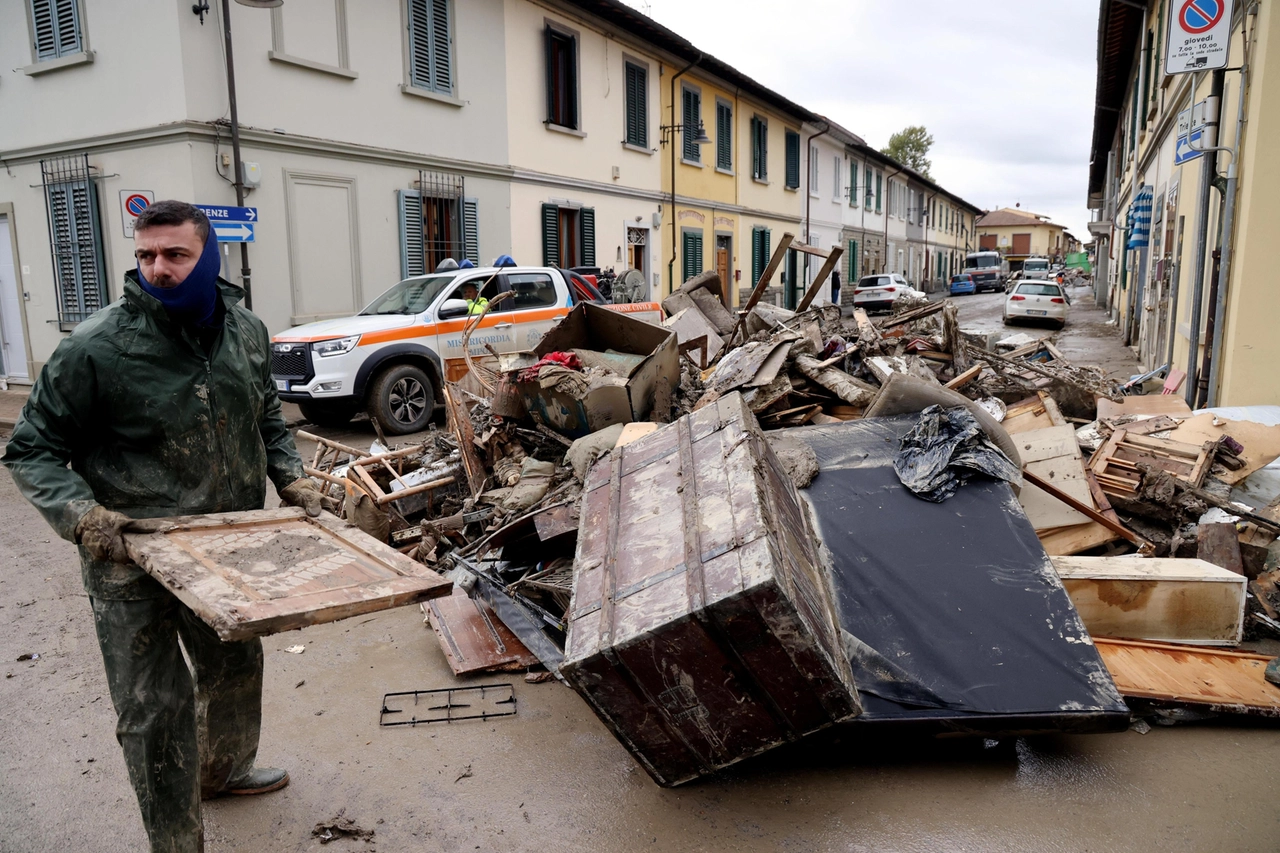 Danneggiato l’archivio del Comune. Servono 13mila euro per recuperarli