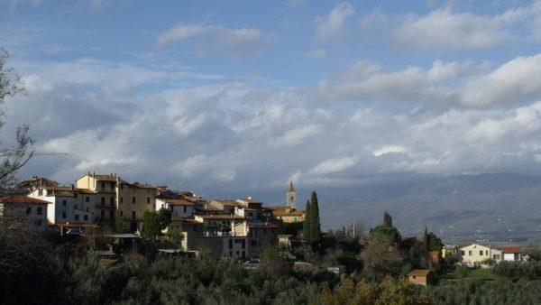 laterina pergine  rendiconto finanziario  attacca l opposizione 
