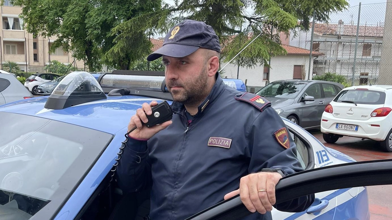 La polizia ha rintracciato il furgone con le cinque persone a bordo (. foto d’archivio La polizia ha rintracciato il furgone con le cinque persone a bordo (. foto d’archivio
