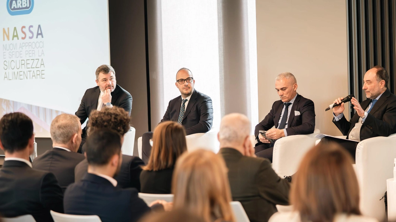 Dal convegno organizzato dall’azienda monsummanese novità e obiettivi "Impegno crescente per salvaguardare la salute e il benessere collettivi". Dal convegno organizzato dall’azienda monsummanese novità e obiettivi "Impegno crescente per salvaguardare la salute e il benessere collettivi".