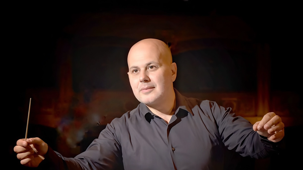 Il maestro Francesco Di Mauro oggi alle 21 dirigerà l’Orchestra sinfonica «Città di Grosseto» nella chiesa di S.Francesco Il maestro Francesco Di Mauro oggi alle 21 dirigerà l’Orchestra sinfonica «Città di Grosseto» nella chiesa di S.Francesco