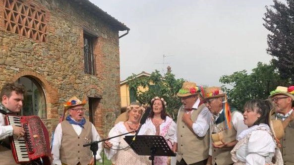 Si sono trasformati ancora una volta in ambasciatori di cultura, musica e spettacolo e anche della buona cucina toscana. I... Si sono trasformati ancora una volta in ambasciatori di cultura, musica e spettacolo e anche della buona cucina toscana. I...