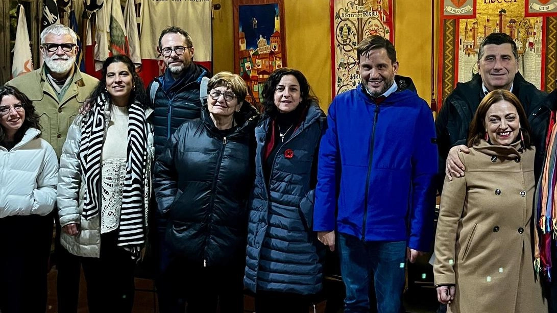 Alcuni dei partecipanti all’iniziativa nella sala della Casermetta di San Paolino organizzata da Sinistra con Lucca-Sinistra civica ecologista Alcuni dei partecipanti all’iniziativa nella sala della Casermetta di San Paolino organizzata da Sinistra con Lucca-Sinistra civica ecologista