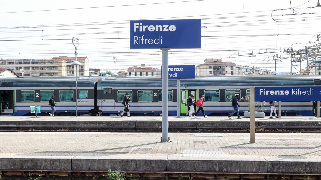 https://www.lanazione.it/image-service/view/acePublic/alias/contentid/MzJkN2ZjYmUtNzA4MS00/0/fs-operatori-con-bodycam-sul-treno.jpeg?f=16:9&w=1200&h=630