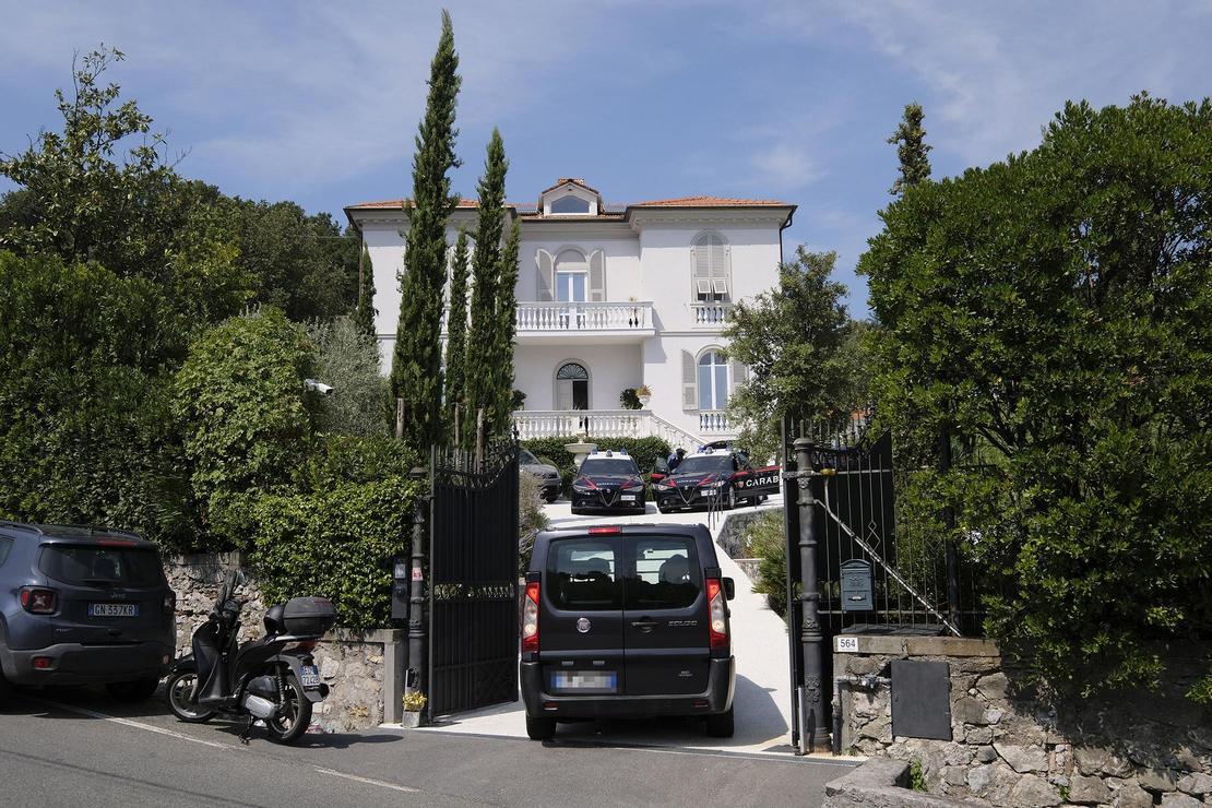 Il braccialetto non funziona. Accoltella l’ex moglie e poi si costituisce