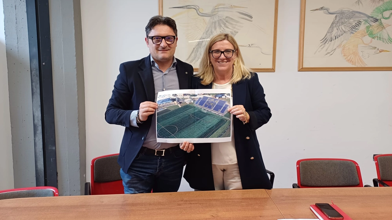La sindaca Serena Arrighi con l’assessore Mario Lattanzi La sindaca Serena Arrighi con l’assessore Mario Lattanzi