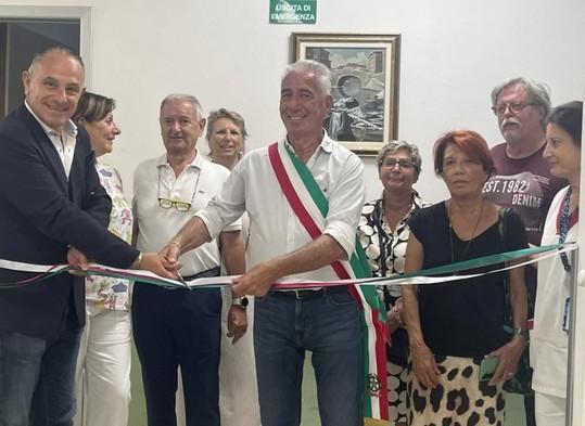 la mostra dei nonni della giampieri l8217arte e il mare come terapia