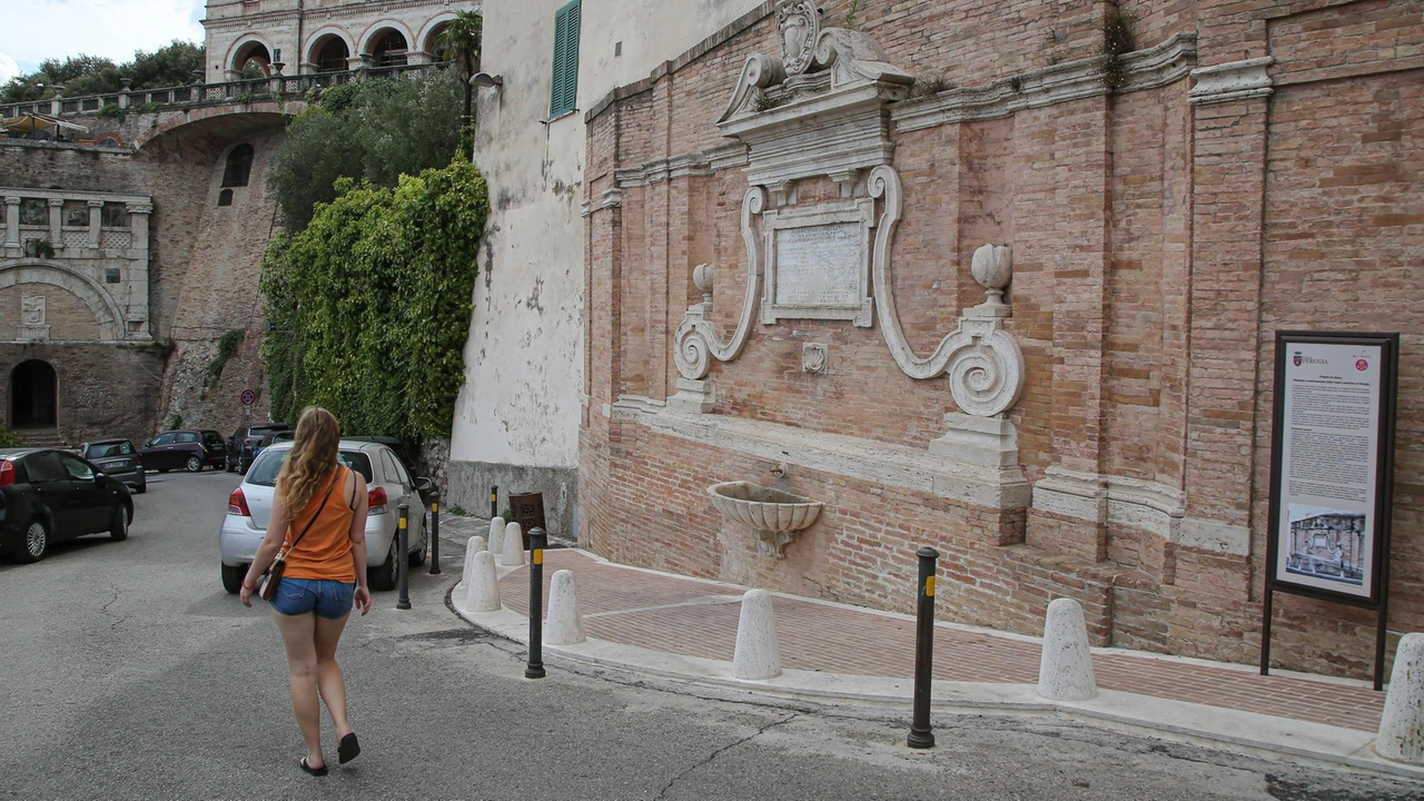 Dopo l'incidente di un turista che si è lavato nella Fonte Lomellina, il Comune di Perugia ha verificato che il monumento non abbia subito danni. È stata effettuata una pulizia e sostituito il rubinetto per evitare utilizzi impropri. Si sottolinea l'importanza di rispettare i beni culturali e si invita alla segnalazione di comportamenti scorretti. Dopo l'incidente di un turista che si è lavato nella Fonte Lomellina, il Comune di Perugia ha verificato che il monumento non abbia subito danni. È stata effettuata una pulizia e sostituito il rubinetto per evitare utilizzi impropri. Si sottolinea l'importanza di rispettare i beni culturali e si invita alla segnalazione di comportamenti scorretti.