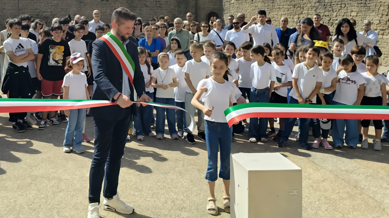 Piazza Canevaro lascia il posto a piazza delle Torri un nuovo spazio pubblico che i terranuovesi. hanno sempre conosciuto come il piazzale sterrato, ma che da ieri. è stato ufficialmente restituito alla cittadinanza con una veste diversa Piazza Canevaro lascia il posto a piazza delle Torri un nuovo spazio pubblico che i terranuovesi. hanno sempre conosciuto come il piazzale sterrato, ma che da ieri. è stato ufficialmente restituito alla cittadinanza con una veste diversa