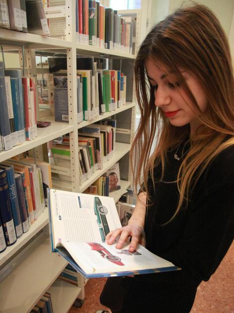 8216barricate8217 in biblioteca l8217esternalizzazione danneggia i lavoratori e gli utenti del servizio