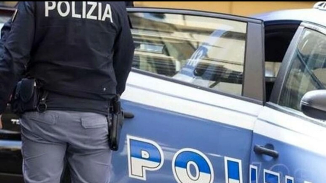 Polizia (immagine di repertorio) Polizia (immagine di repertorio)