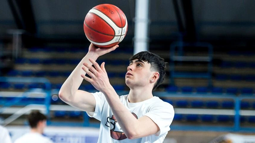 Serie B: ingaggiato il ventenne che arriva da Ferrara. "Pronto a dare tutto" Serie B: ingaggiato il ventenne che arriva da Ferrara. "Pronto a dare tutto"