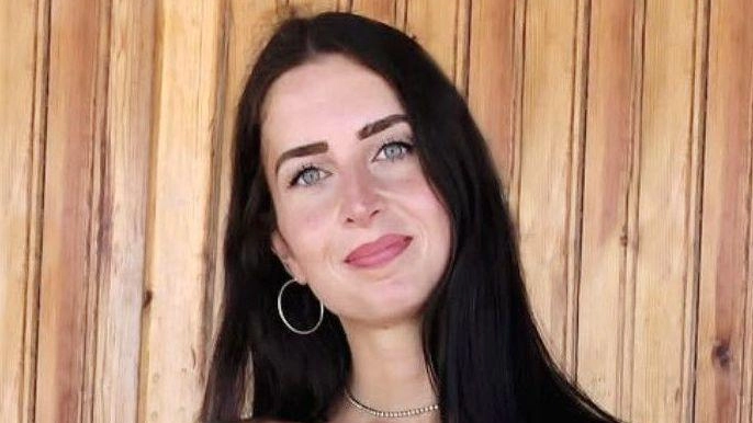 1La famiglia di Valentina Agostini (foto), la 28enne di Barga morta per un male incurabile, ha scritto per ringraziare quanti... 1La famiglia di Valentina Agostini (foto), la 28enne di Barga morta per un male incurabile, ha scritto per ringraziare quanti...
