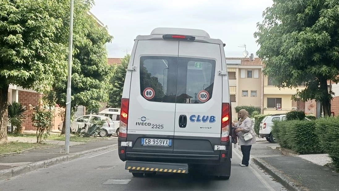 A Altopascio, il servizio di navetta gratuito per le frazioni del Tau continua durante il periodo scolastico, con due linee disponibili fino al 21 dicembre 2024 e poi dal 7 gennaio al 30 giugno 2025. A Altopascio, il servizio di navetta gratuito per le frazioni del Tau continua durante il periodo scolastico, con due linee disponibili fino al 21 dicembre 2024 e poi dal 7 gennaio al 30 giugno 2025.
