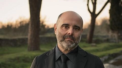 Ultimi tre giorni intensi per la quarta edizione di Umbria Factory Festival tra Spello e Foligno, con spettacoli di danza, teatro e musica. Programma ricco fino a domenica con performance imperdibili. Ultimi tre giorni intensi per la quarta edizione di Umbria Factory Festival tra Spello e Foligno, con spettacoli di danza, teatro e musica. Programma ricco fino a domenica con performance imperdibili.