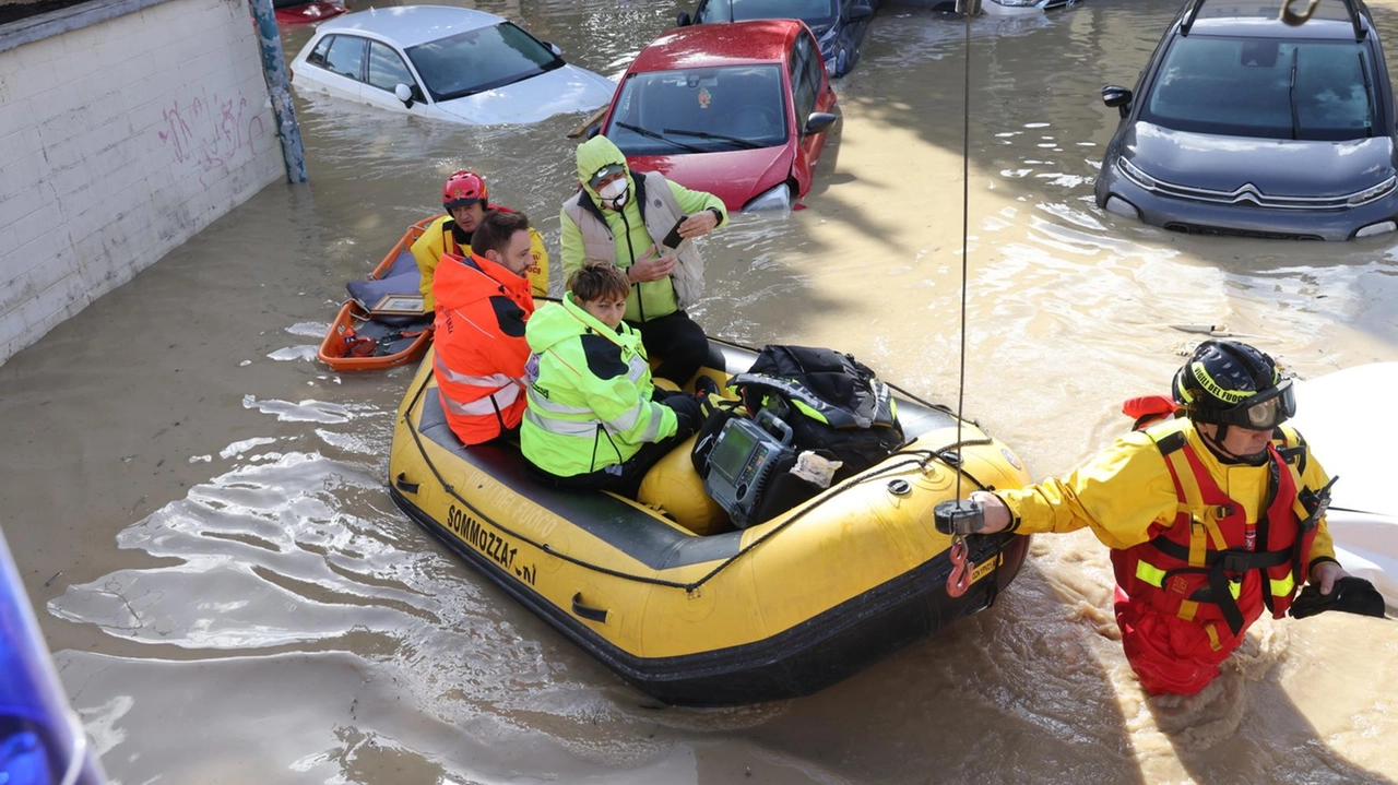 L’alluvione del novembre 2023 L’alluvione del novembre 2023