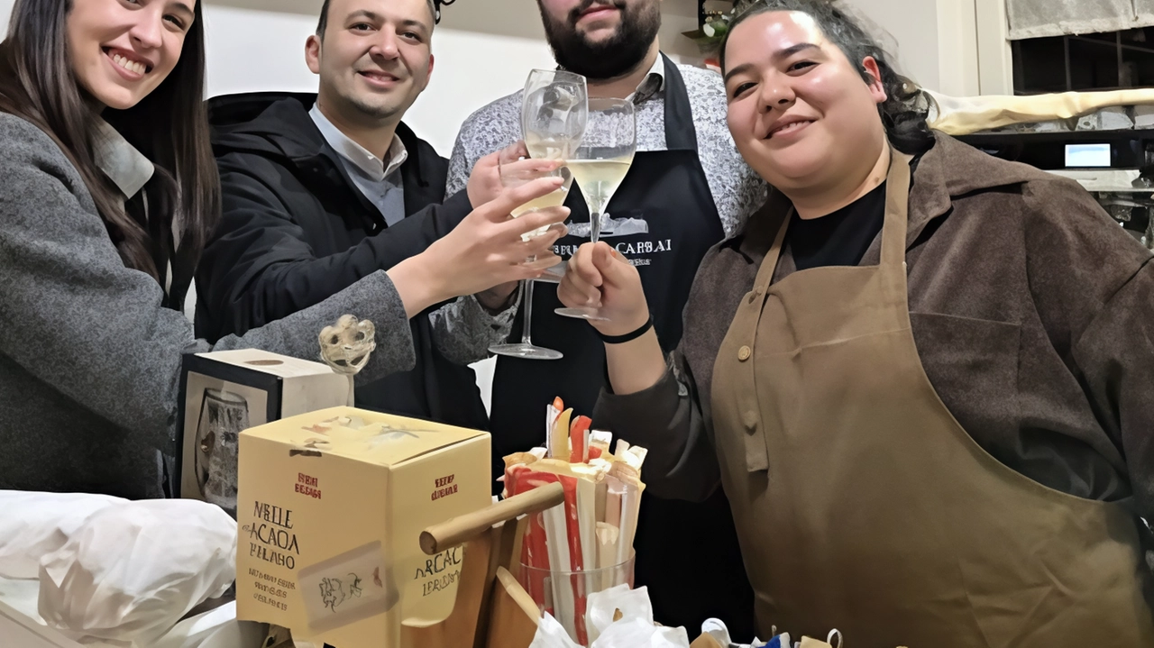 Chiara Terradura ed Edoardo Alunni sono due giovani imprenditori corcianesi che lanciano un segnale di speranza a Corciano. Ha,... Chiara Terradura ed Edoardo Alunni sono due giovani imprenditori corcianesi che lanciano un segnale di speranza a Corciano. Ha,...