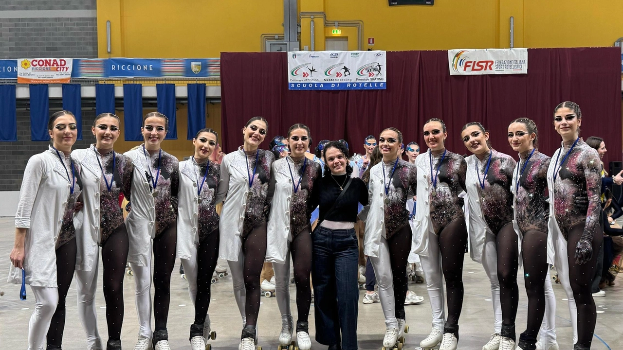 E’ stato un fine settimana molto positivo per il Siena Roller Team. Domenica scorsa al Play Hall di Riccione (Rimini)... E’ stato un fine settimana molto positivo per il Siena Roller Team. Domenica scorsa al Play Hall di Riccione (Rimini)...