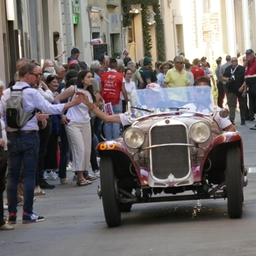 1000 Miglia, finalmente ci siamo: ecco il corteo delle auto più belle