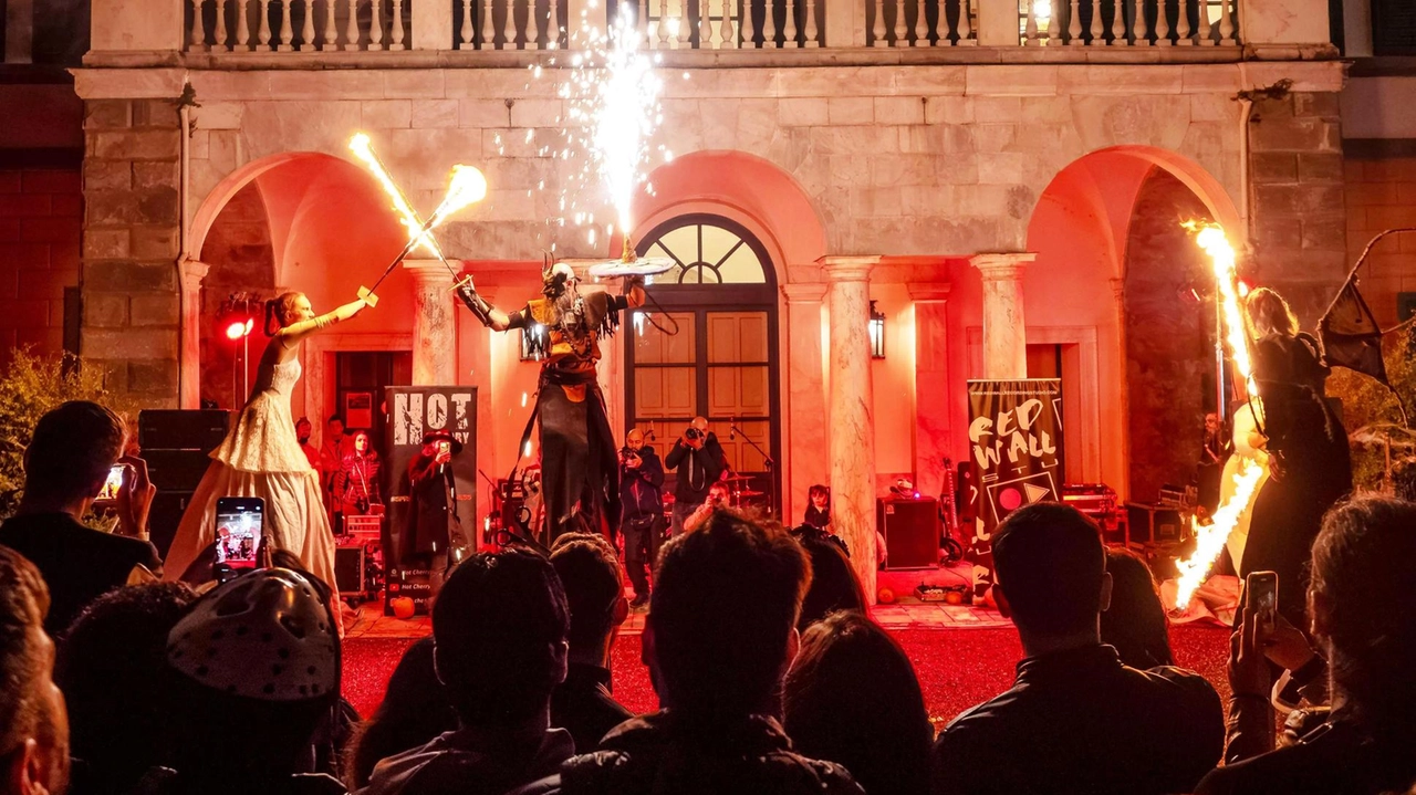 Una passata edizione di Halloween Celebration Carnival (foto Borghesi)
