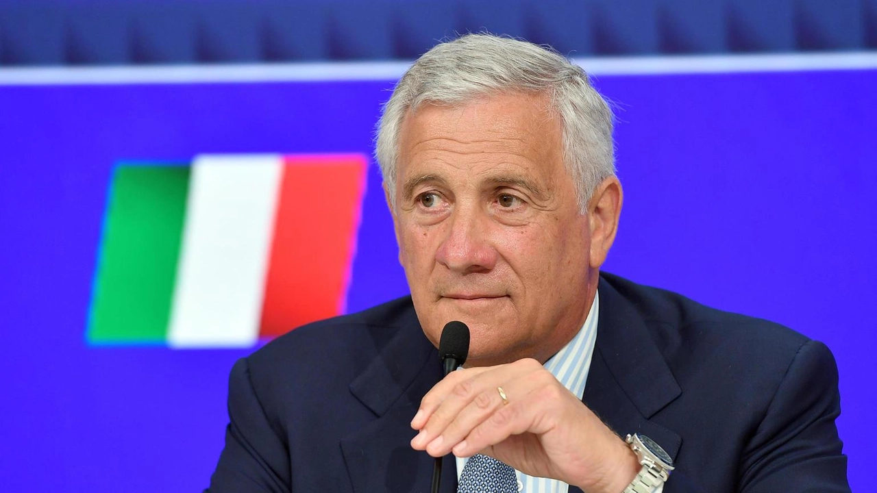 'Eliminare contributi per chi guadagna fino a 9 euro l'ora'