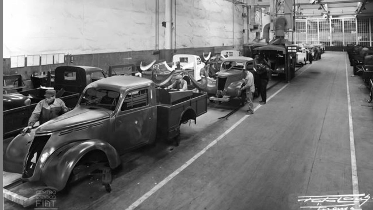Firenze, il secolo breve dell’auto: dalle mitragliatrici in fabbrica contro i nazisti ai licenziamenti di massa / 