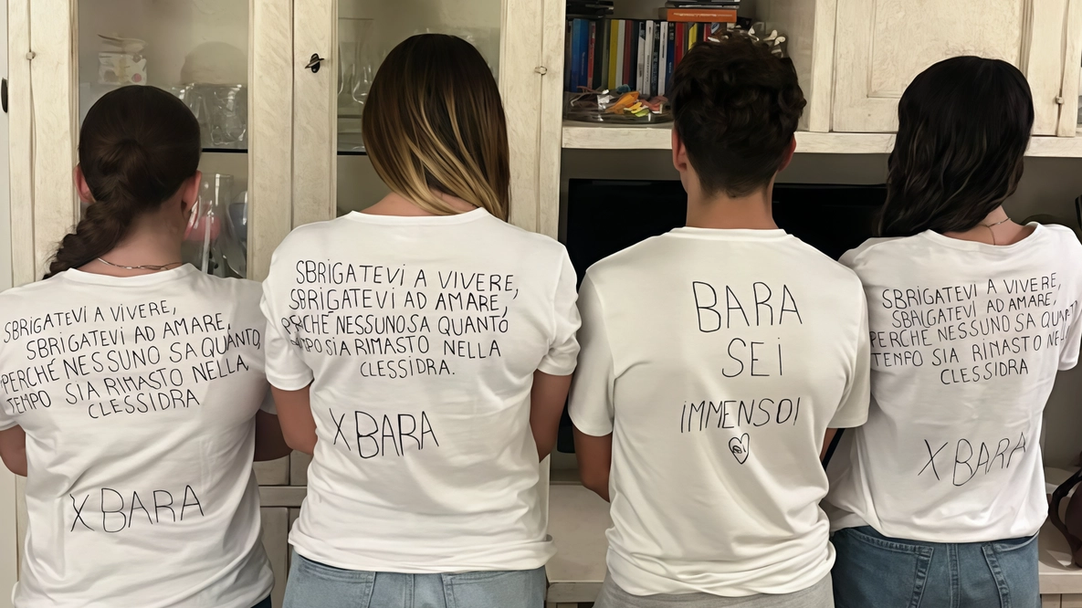 Gli amici hanno dedicato una maglietta a Leonardo Gozzi Gli amici hanno dedicato una maglietta a Leonardo Gozzi